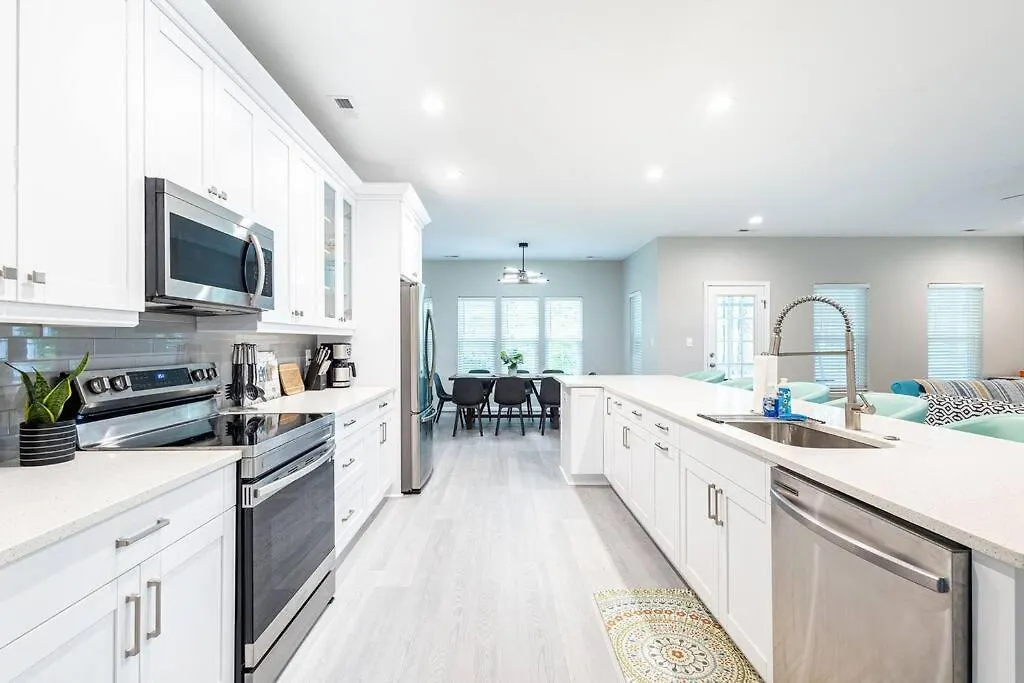 Semesterbostad New Secluded Calm & Peaceful Spacious 5 Bedroom Rancher Newport News
