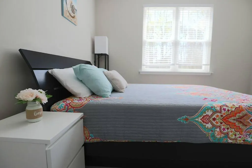 New Secluded Calm & Peaceful Spacious 5 Bedroom Rancher Newport News Semesterbostad