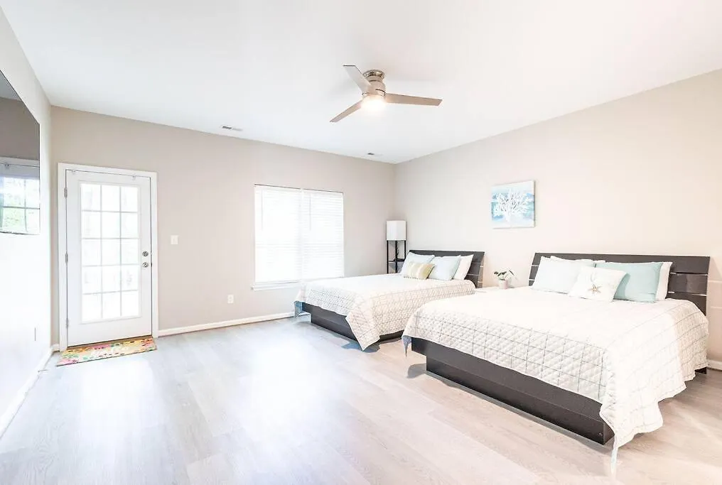 New Secluded Calm & Peaceful Spacious 5 Bedroom Rancher Newport News 0*,