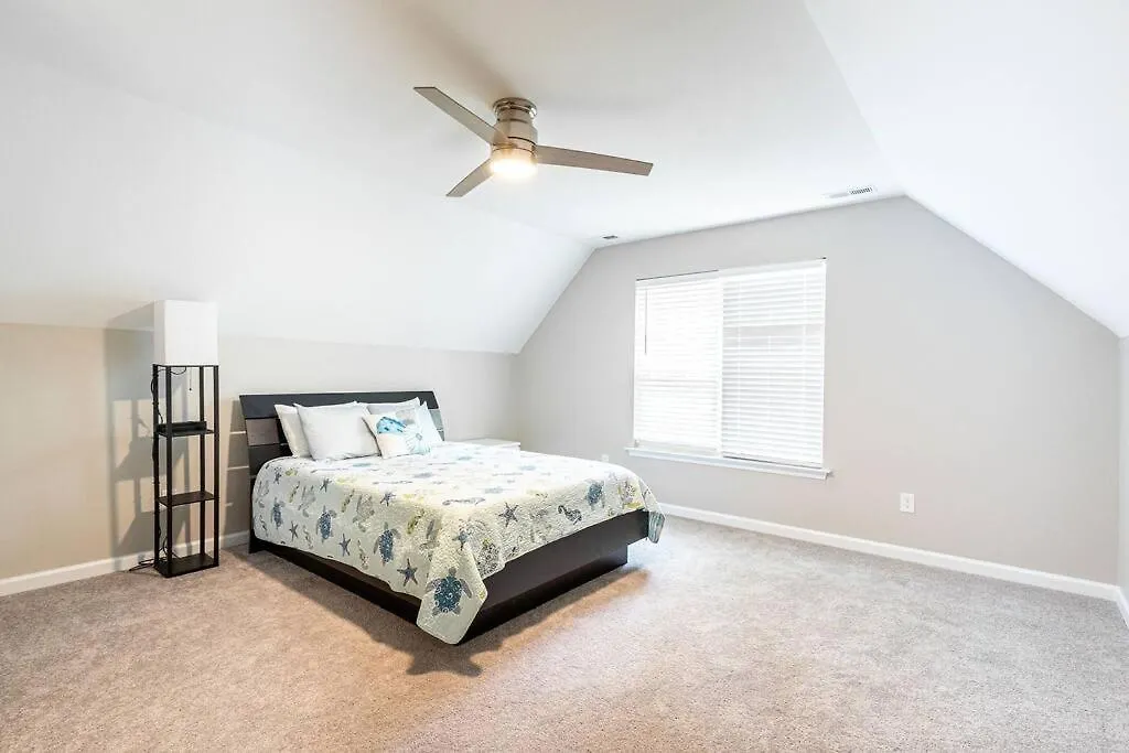 Holiday home New Secluded Calm & Peaceful Spacious 5 Bedroom Rancher Newport News