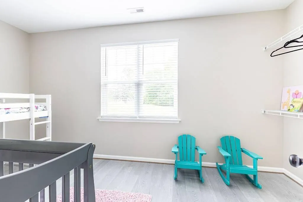 New Secluded Calm & Peaceful Spacious 5 Bedroom Rancher Newport News 0*,